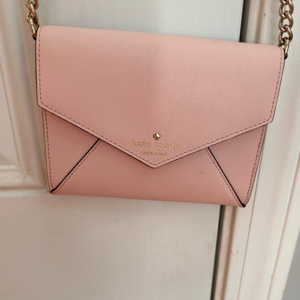 Pale pink Kate spade mini crossbody in Euc!
